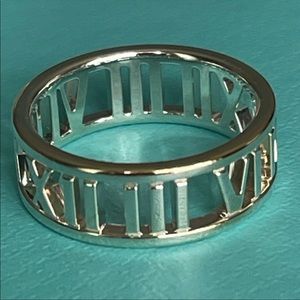 Tiffany & co Atlas ring